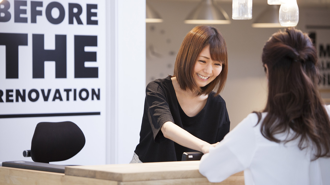 セールススタッフ